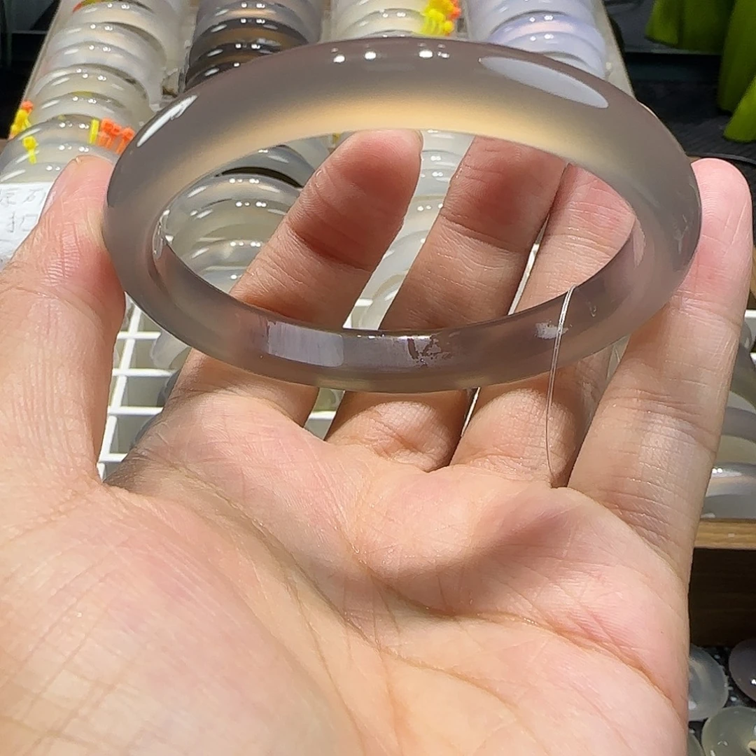 玛瑙/玉髓未镶嵌手镯58灰冰