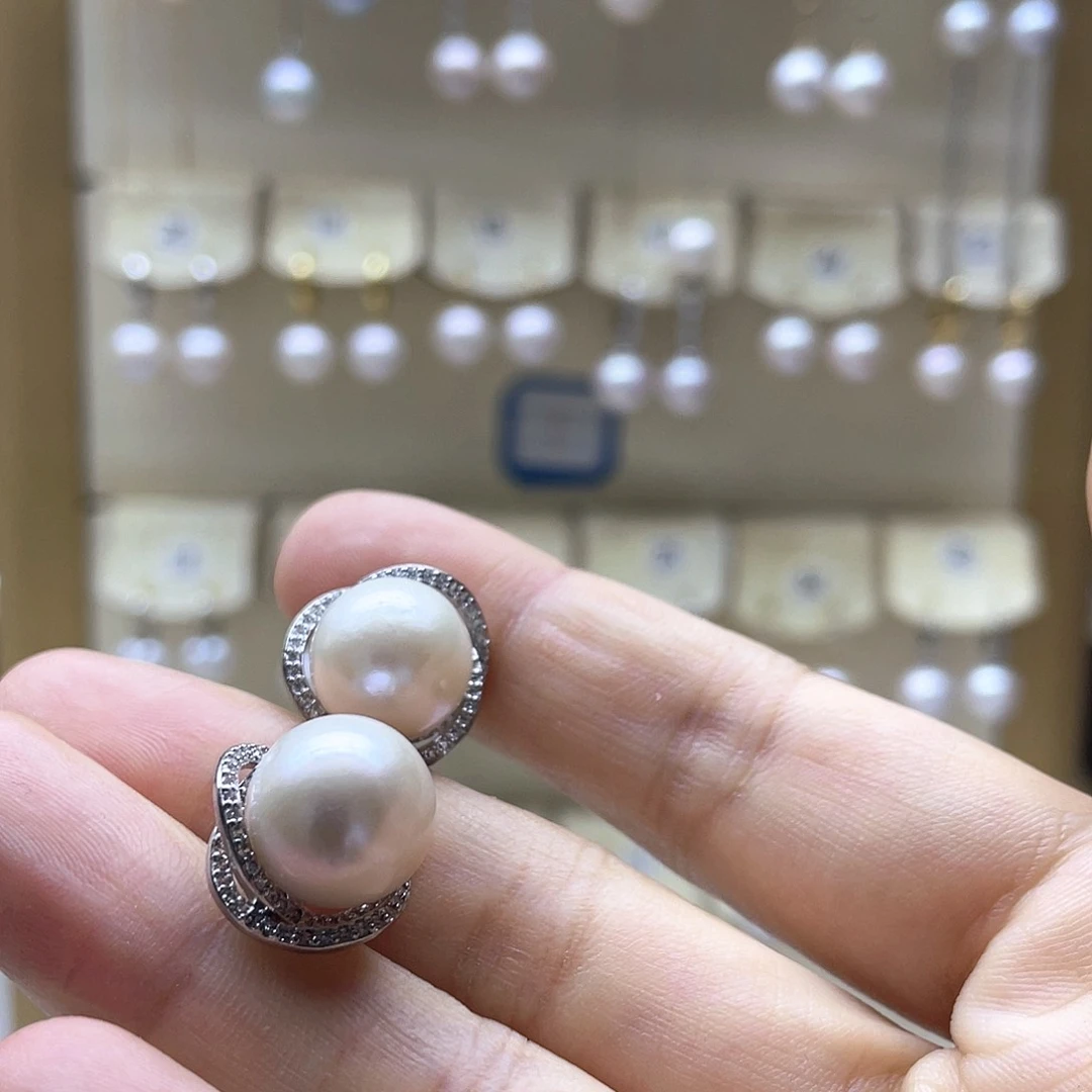 银S925镶嵌淡水珍珠耳饰