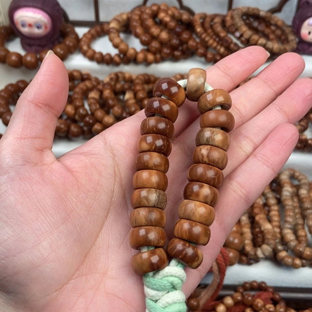 枣***饽手串库克精挑花皮甜甜圈30➕0.4珠子➕配饰