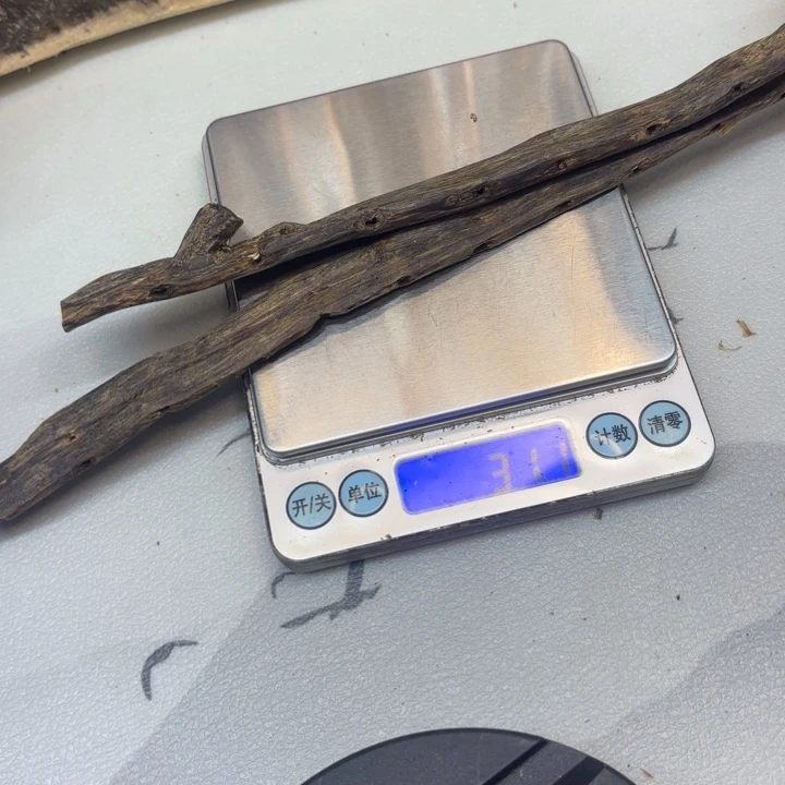 南***鹅木奇楠沉水陆河吊桶31克