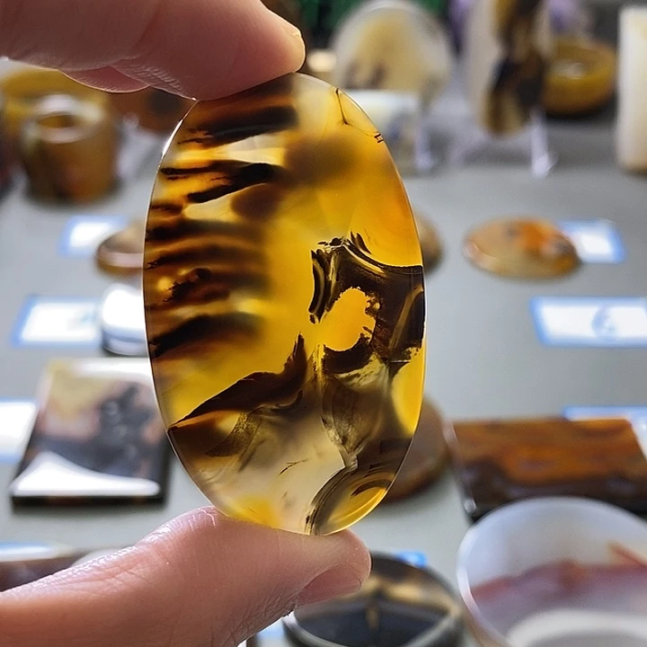 玛瑙/玉髓未镶嵌珠宝半成品195