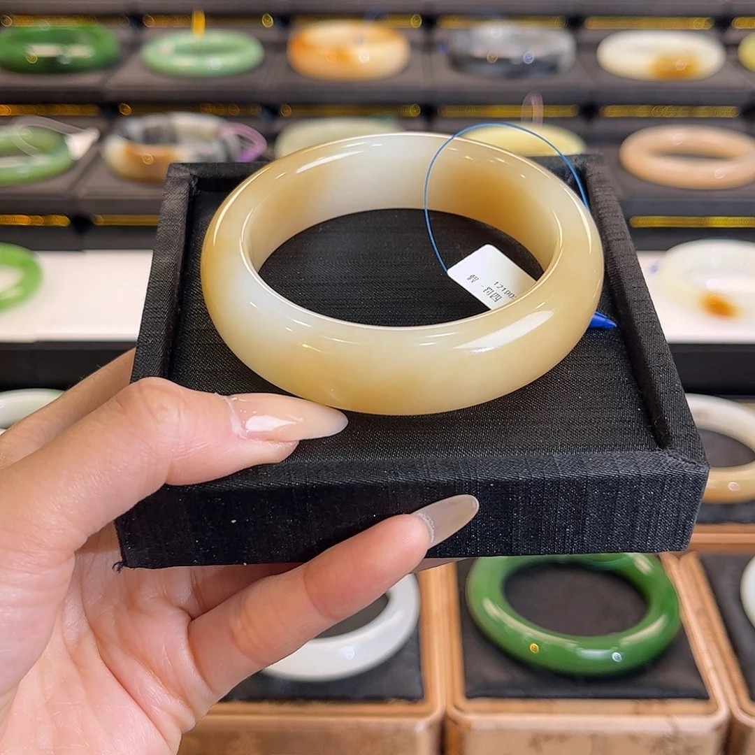 和田玉未镶嵌手镯57 58