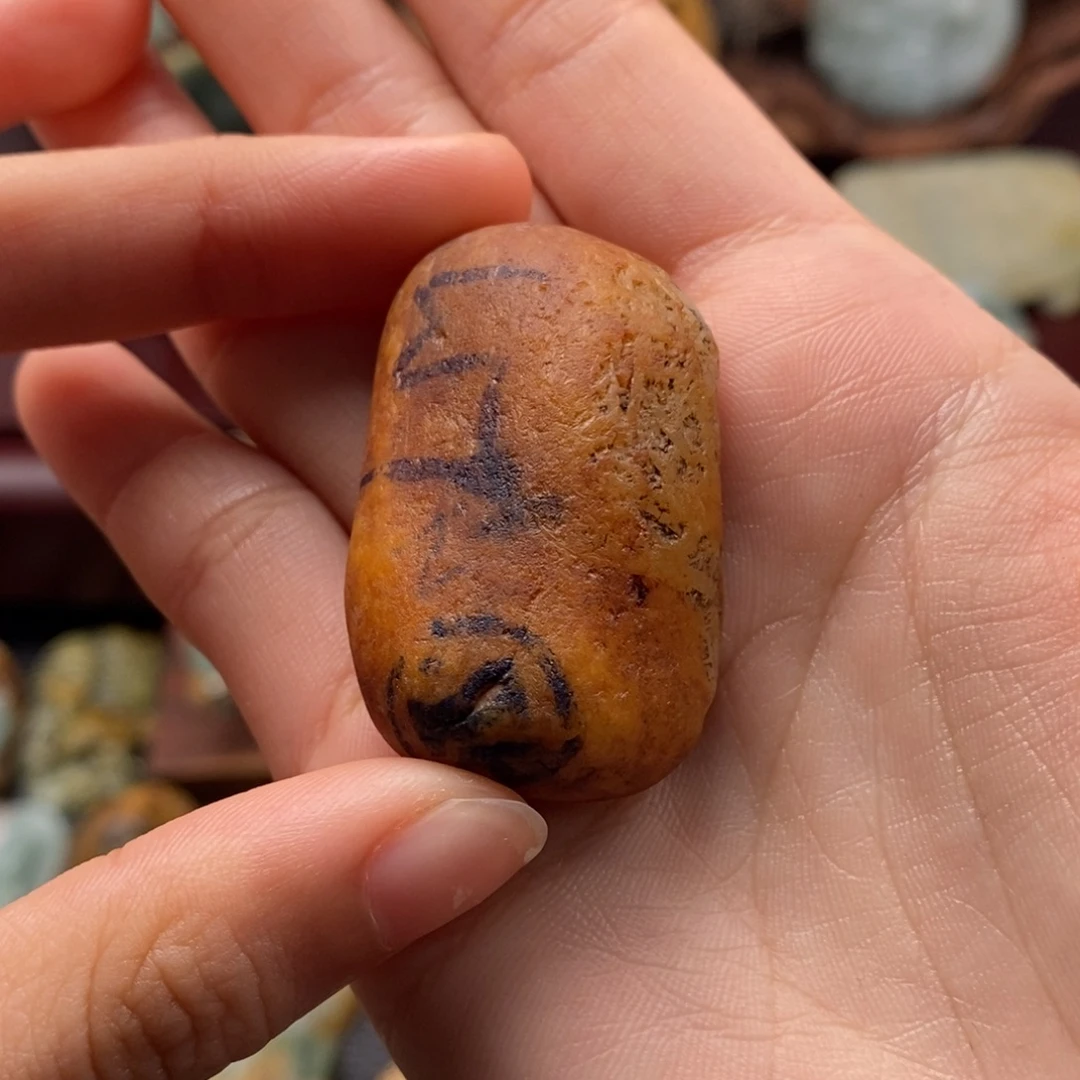 曹***哥定制翡翠未镶嵌天然缅料a货翡翠