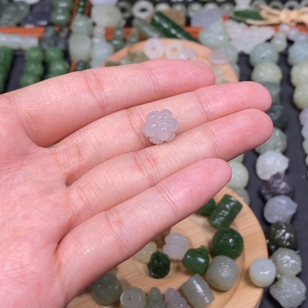 羽***淘颈饰未镶嵌和田玉