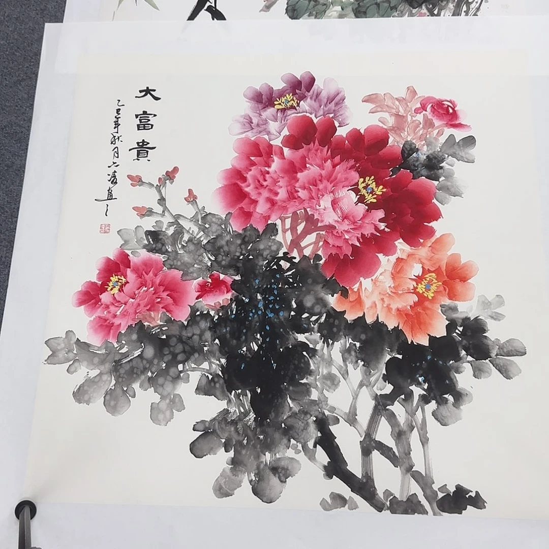 国画68*68纯手绘刘亦凌