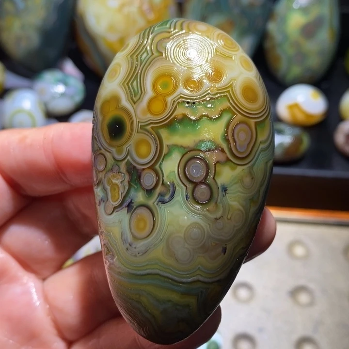 玛瑙/玉髓未镶嵌珠宝半成品