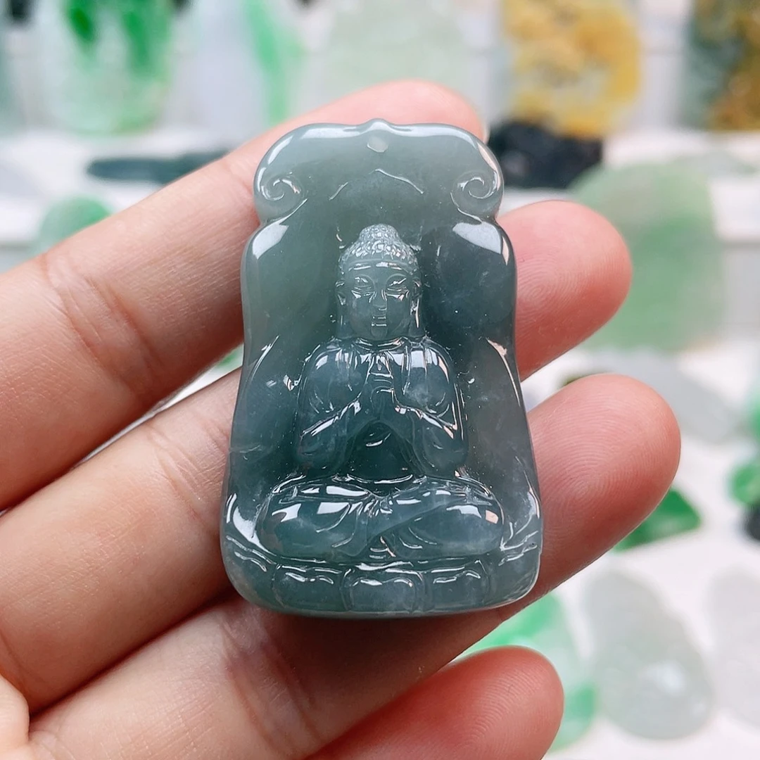 翡翠颈饰未镶嵌大日