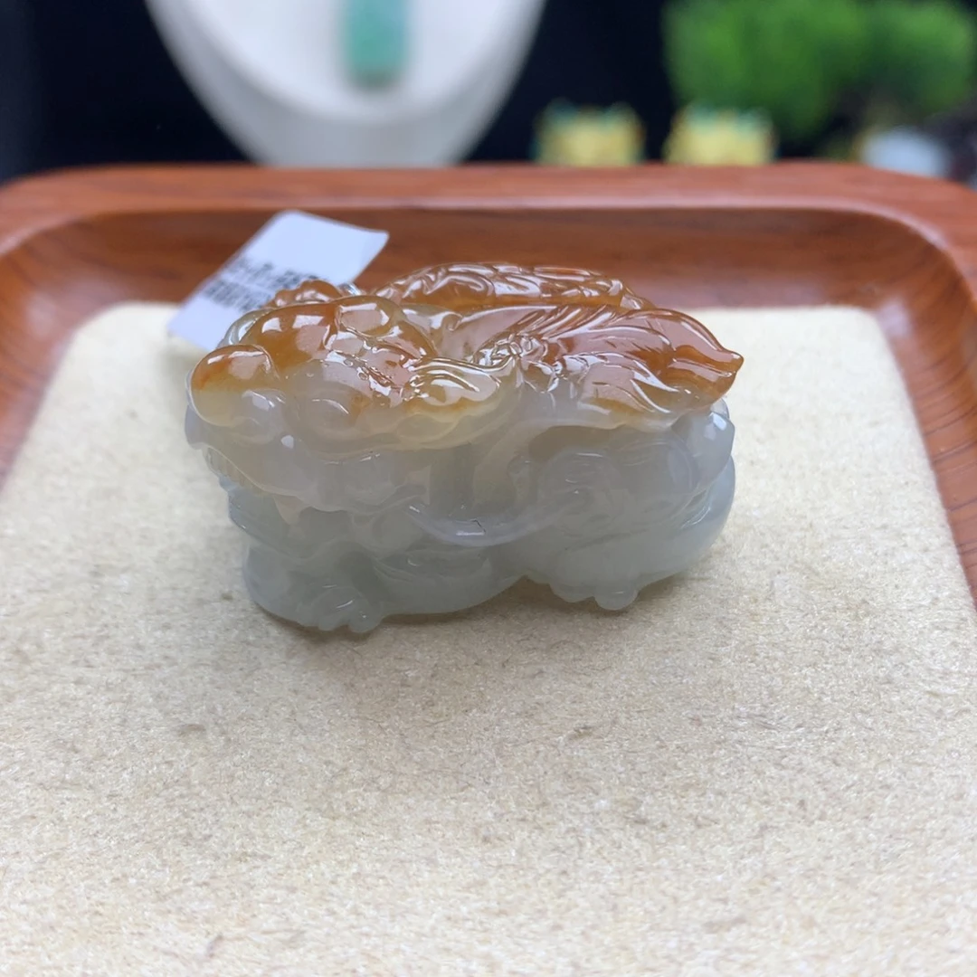 翡翠未镶嵌颈饰35