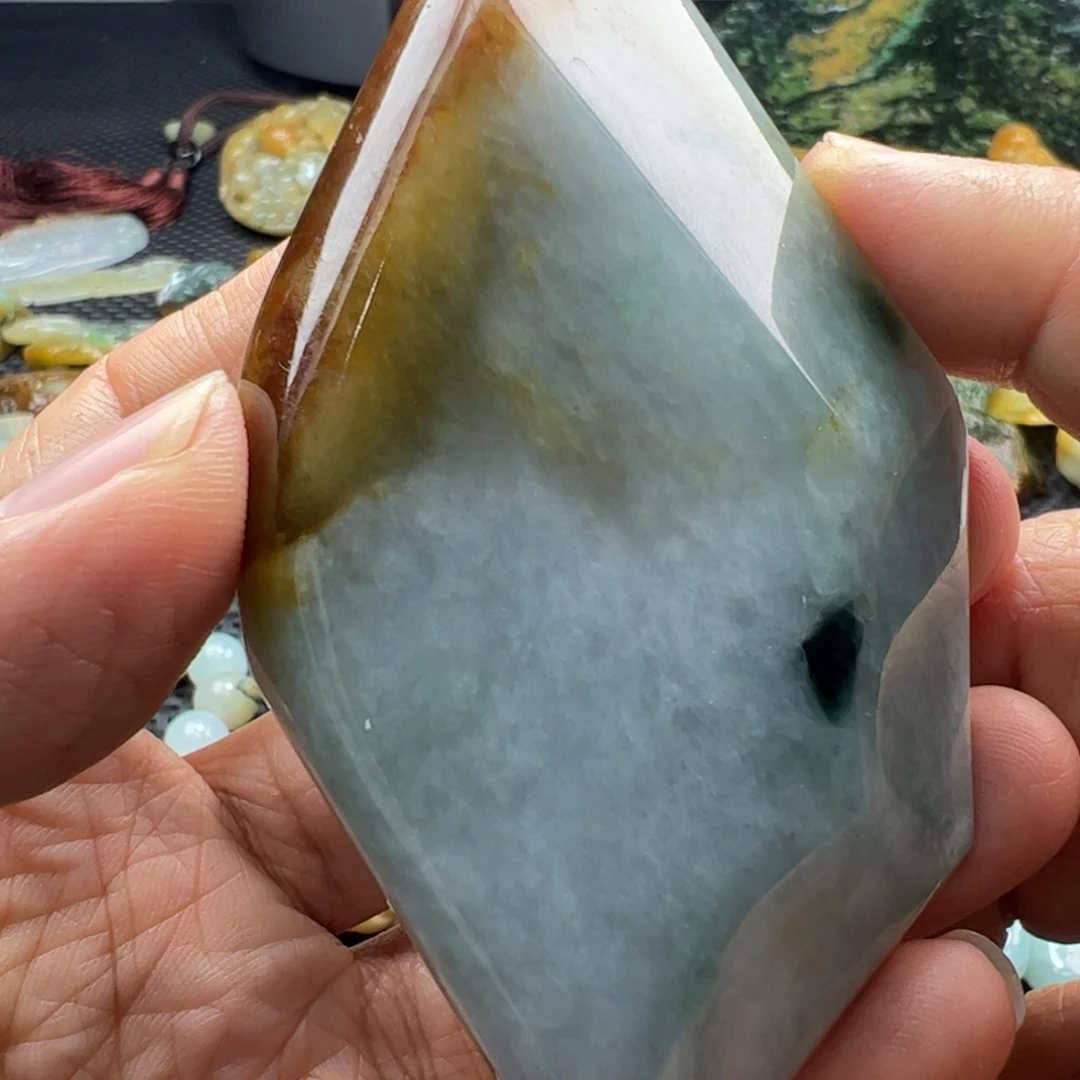 翡翠裸石缅甸翡翠