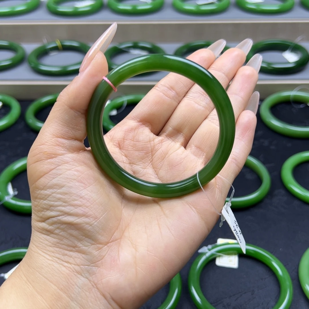 和田玉（碧玉）未镶嵌手镯