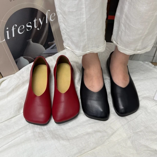 慕云手工真皮时尚潮流复古简单方头百搭舒适软底软面女单鞋699