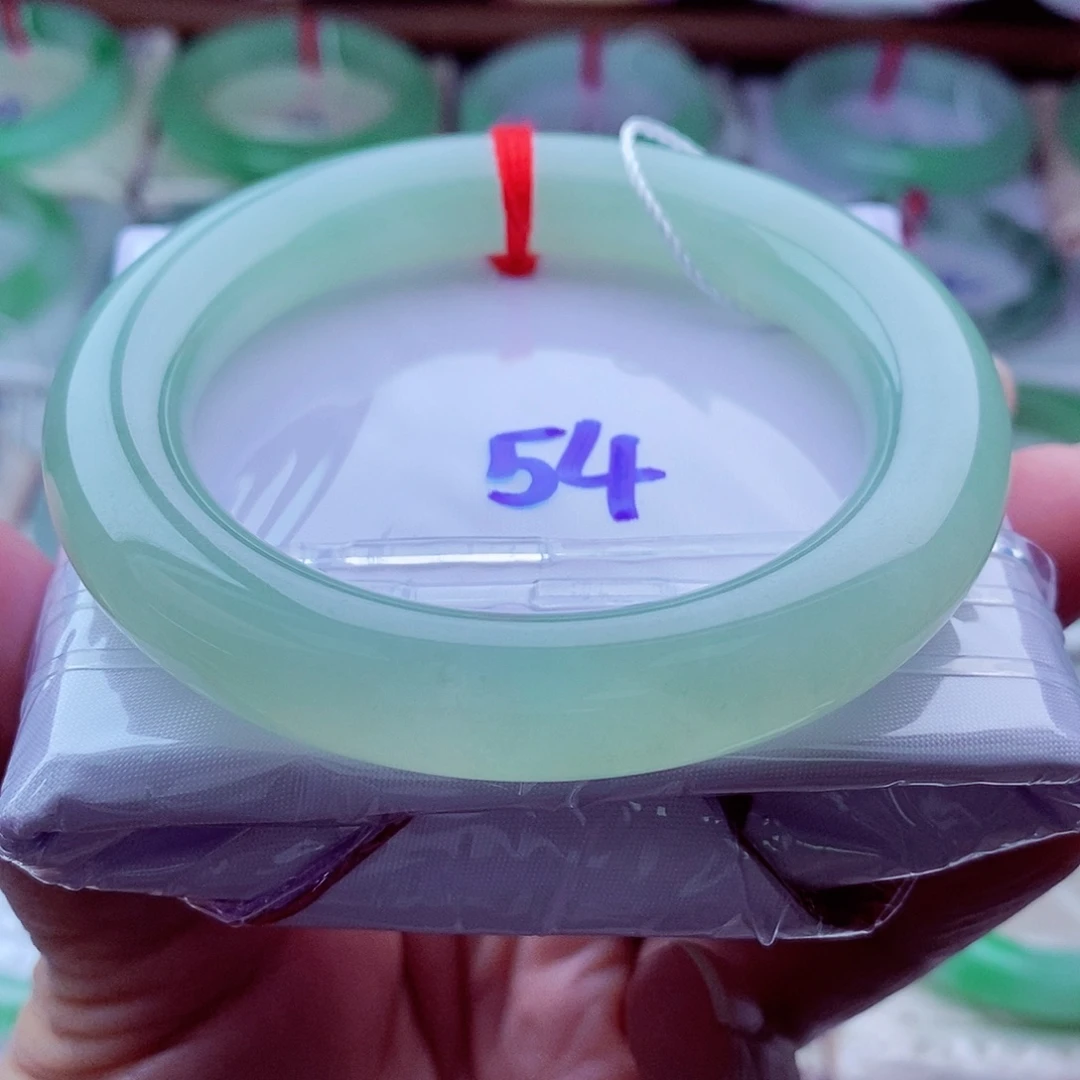 翡翠未镶嵌手镯54圆条手镯