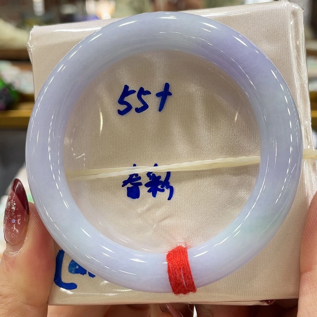 翡翠手镯未镶嵌翡翠手镯