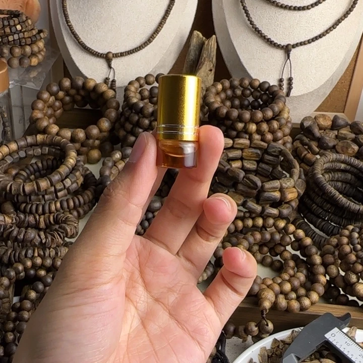 沉香碎屑沉香奇楠沉香精油1g装