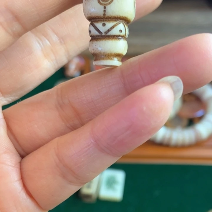 配饰驼骨雕刻三通