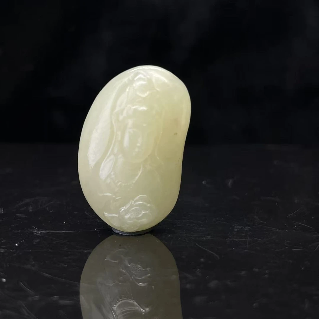 A340 和田玉挂件 QQ126004