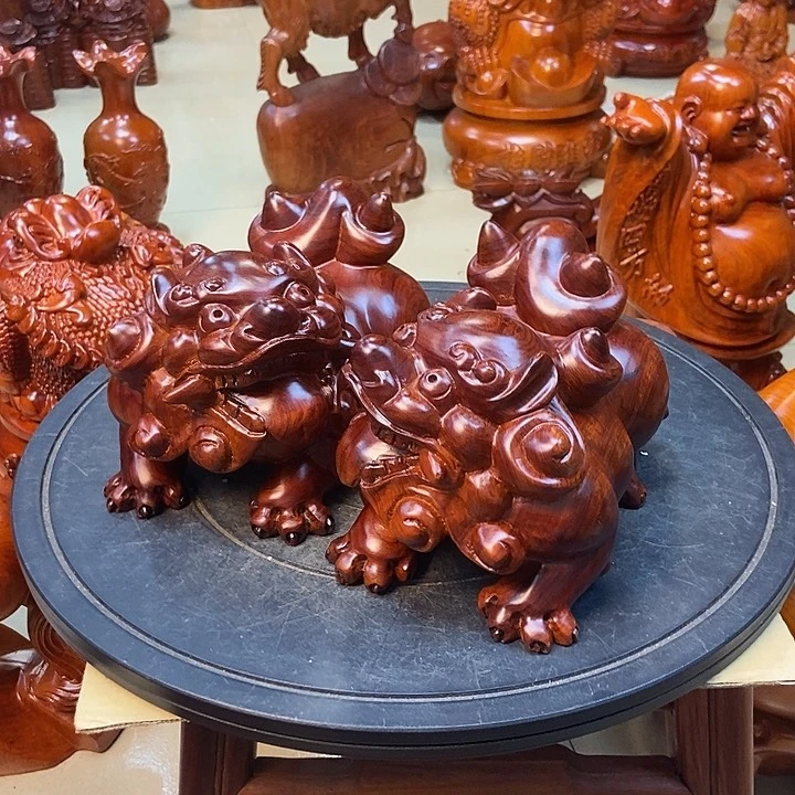 缅甸花梨木貔貅20 公分