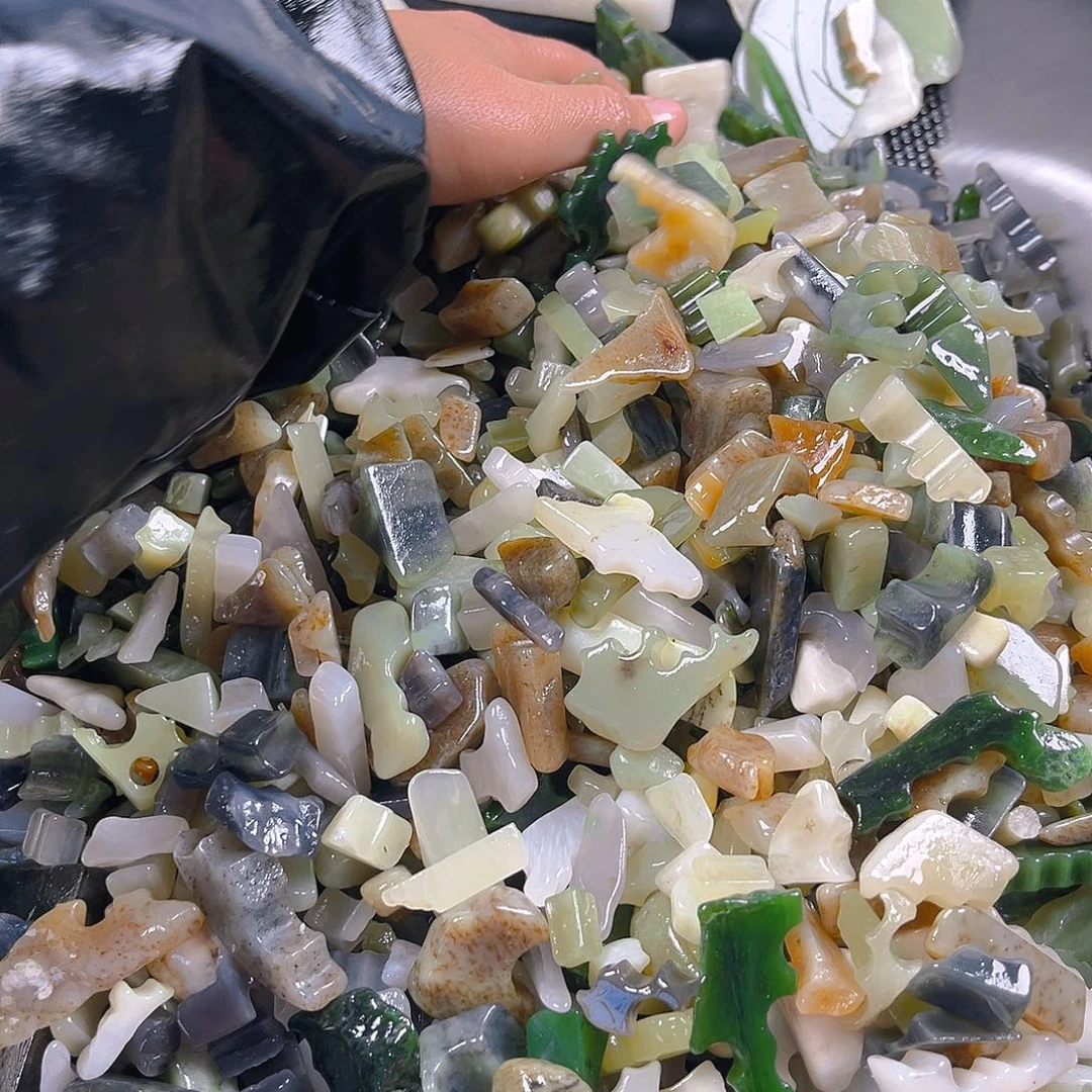 香***落和田玉（糖玉）未镶嵌颈饰