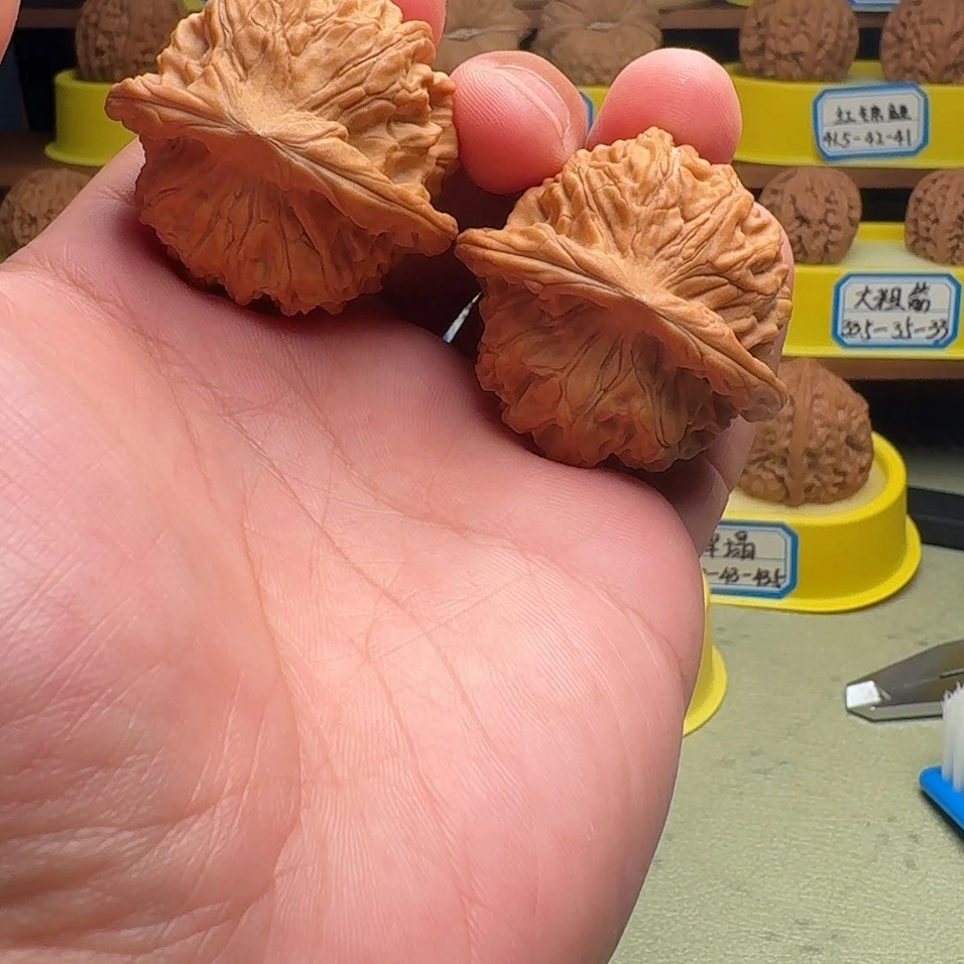 文玩核桃吊坠天地二爷帽41全品