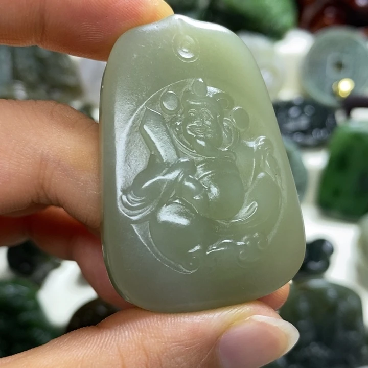 和田玉未镶嵌颈饰