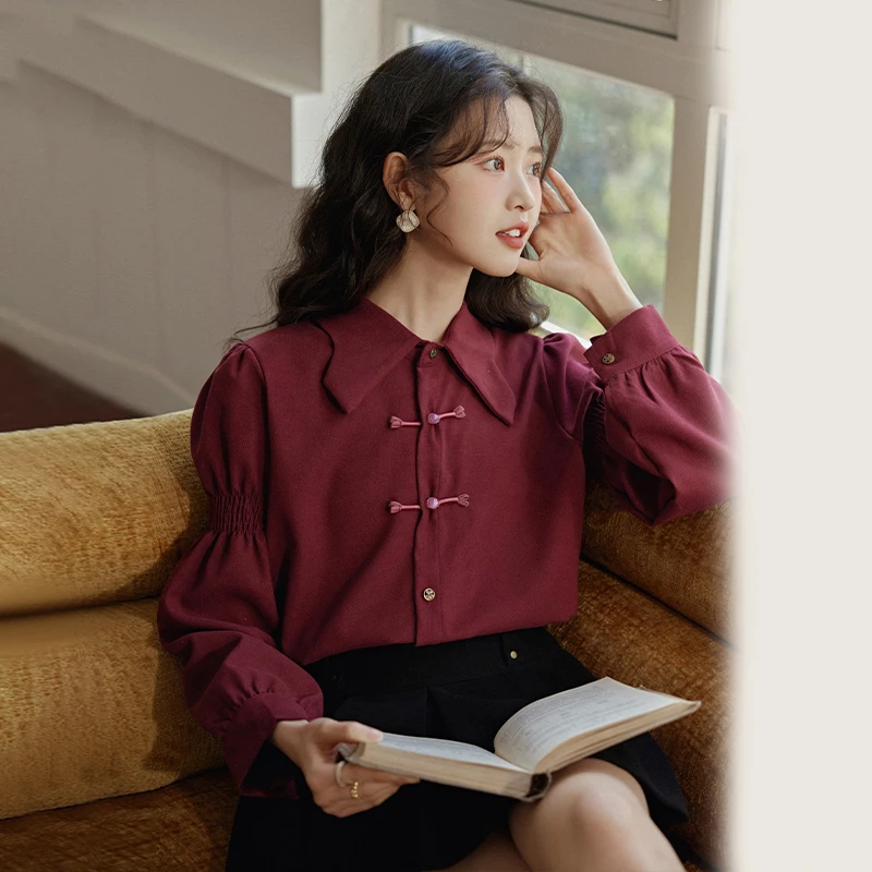 复古港风红色长袖衬衫女2024秋季设计感小众宽松上衣