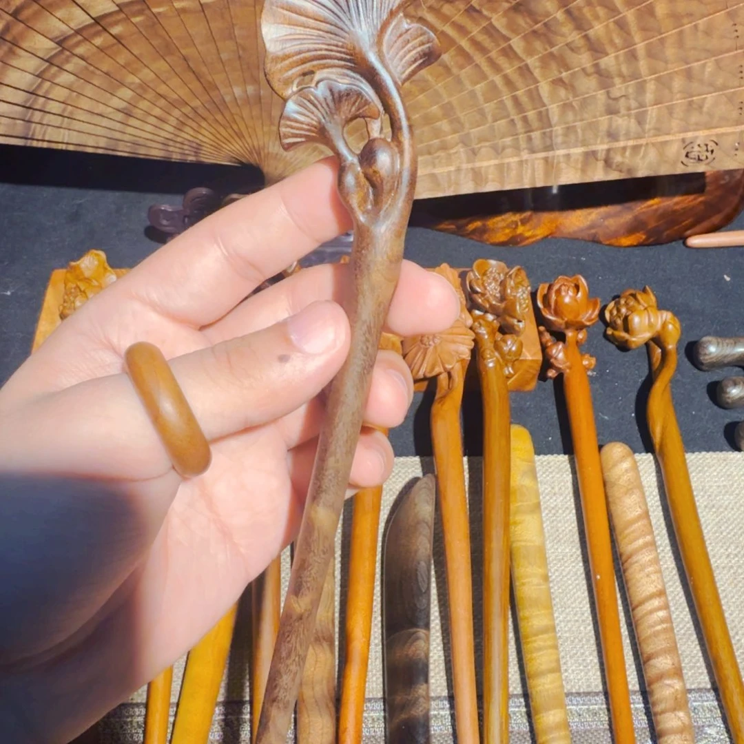 楠木（金丝楠）其他?***暖阴沉木黄料满波纹银杏叶