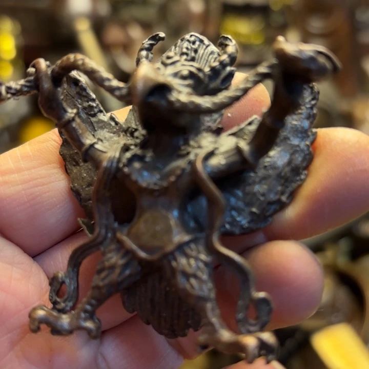 铜器摆件      点击下单