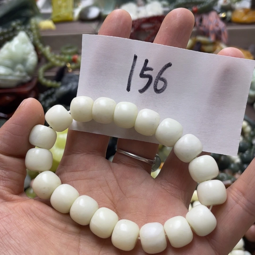 未镶嵌蛇纹石玉手链