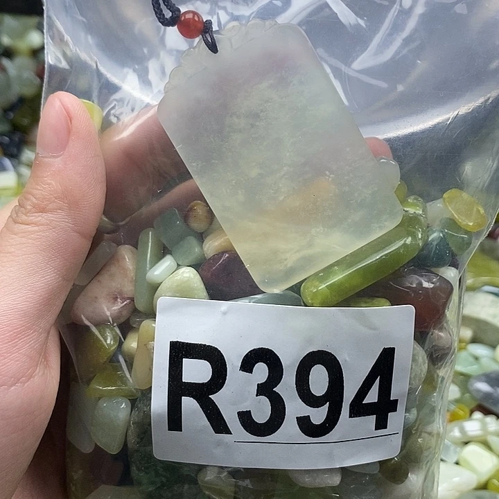 未镶嵌岫玉鱼缸石