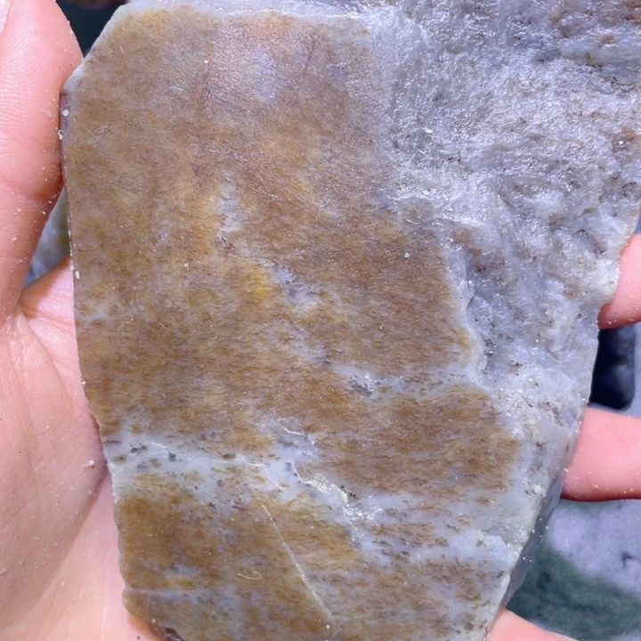 和田玉未镶嵌珠宝半成品