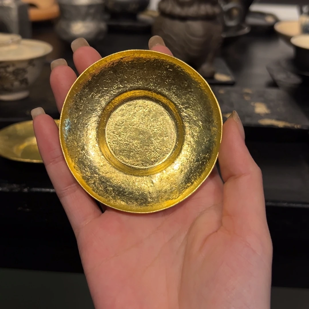 陶瓷。     陶瓷。