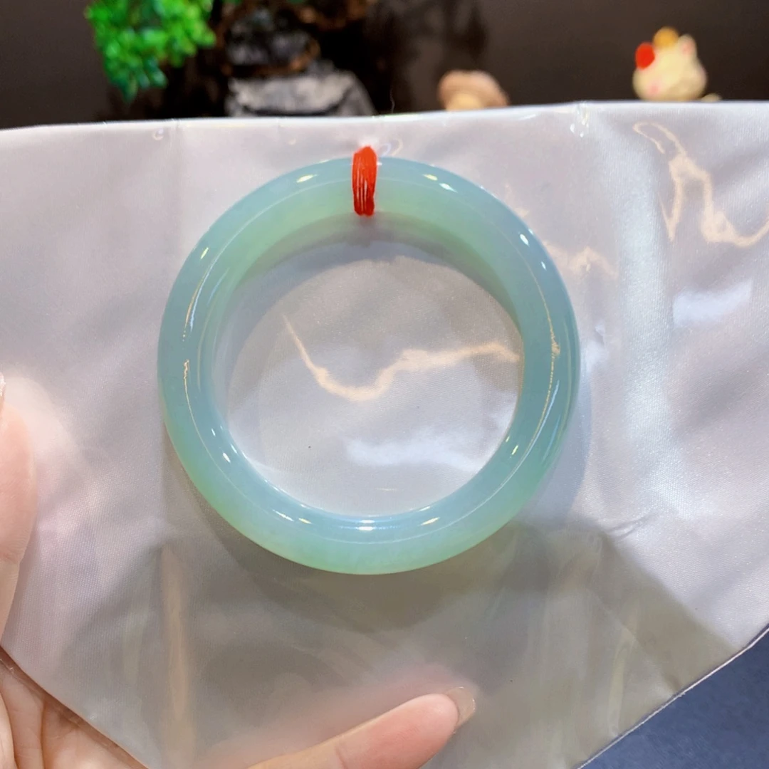翡翠未镶嵌手镯翡翠手镯