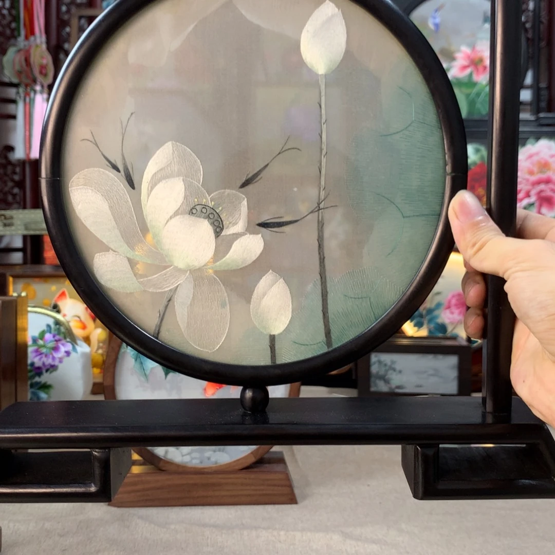 木精品苏绣实木摆件