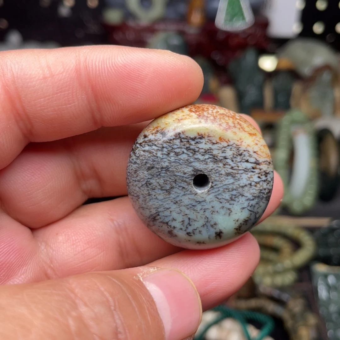 岫岩河磨玉（透闪石质玉）未镶嵌颈饰