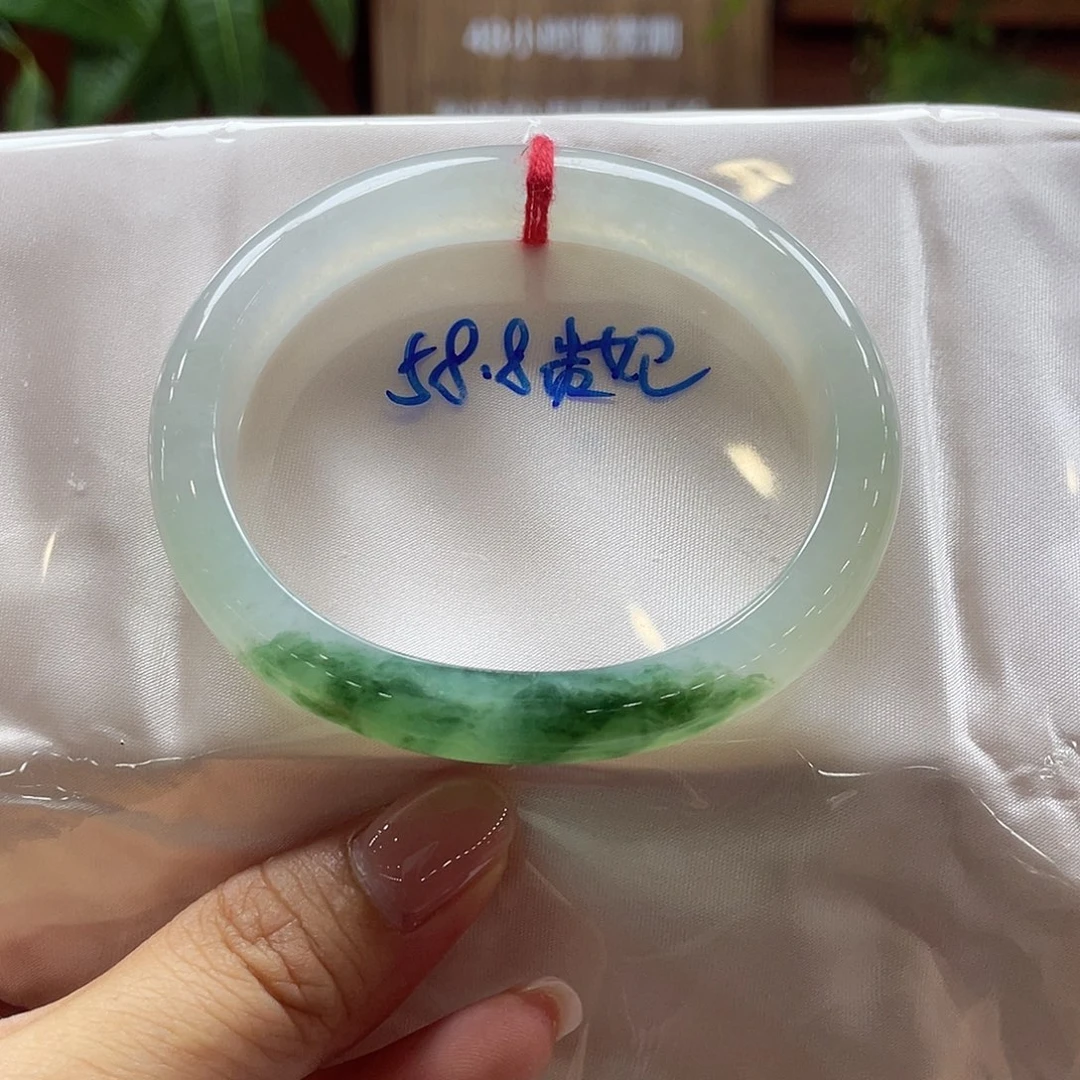 翡翠未镶嵌手镯19 号链接