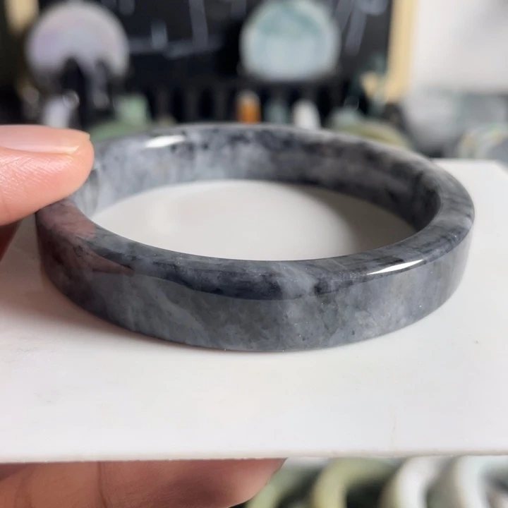 定制翡翠未镶嵌黑乌鸡