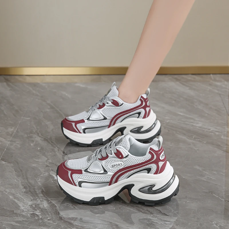 专柜轻奢网面运动鞋2025春季防滑透气软底跑步休闲鞋增高老爹鞋女