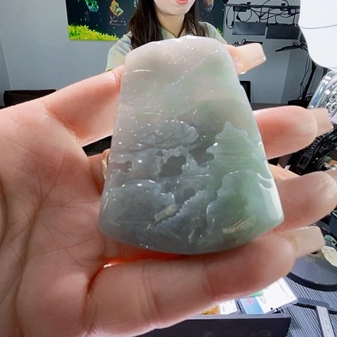 颈饰未镶嵌翡翠一个