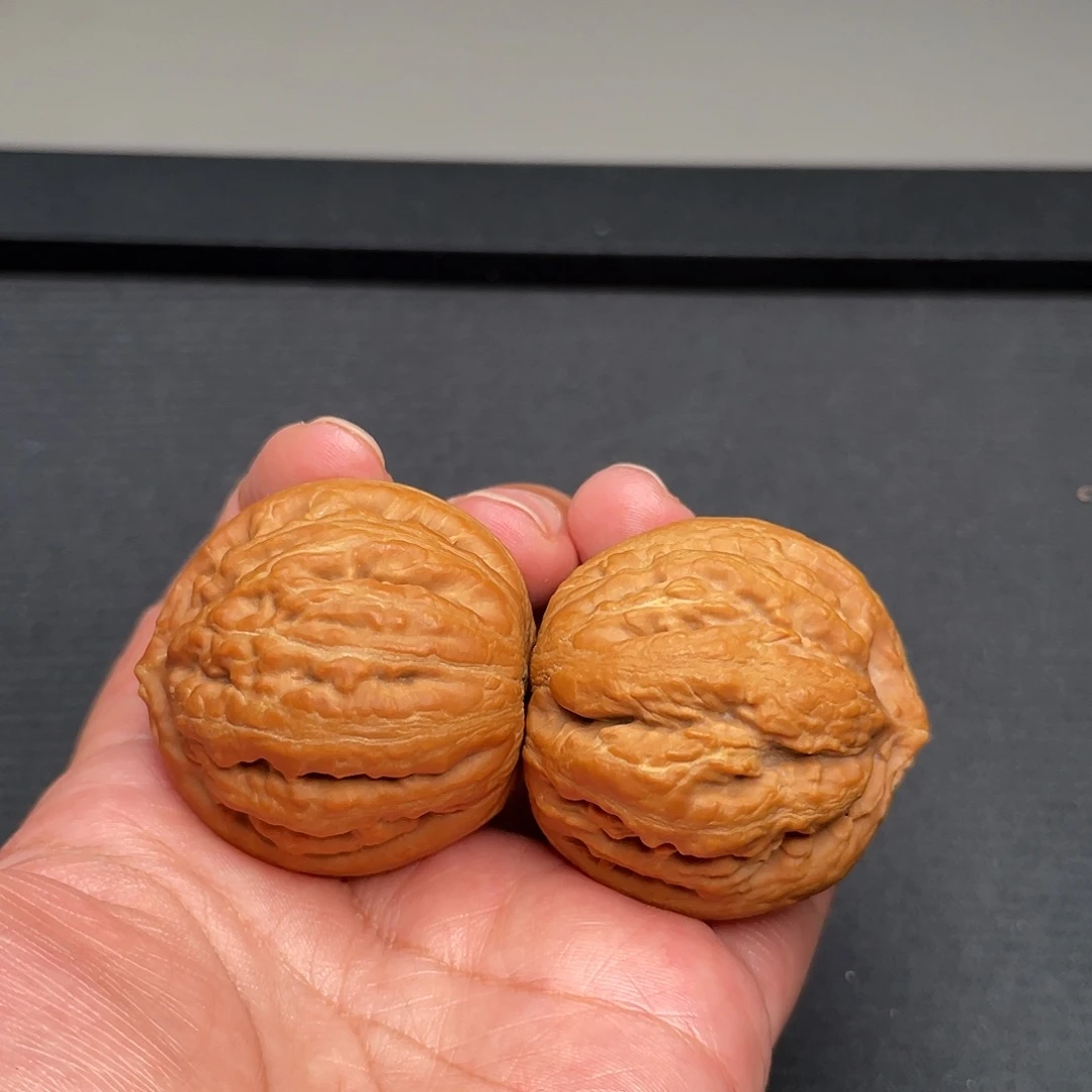 把件猴头核桃41×41全品白茬霸王龙A424