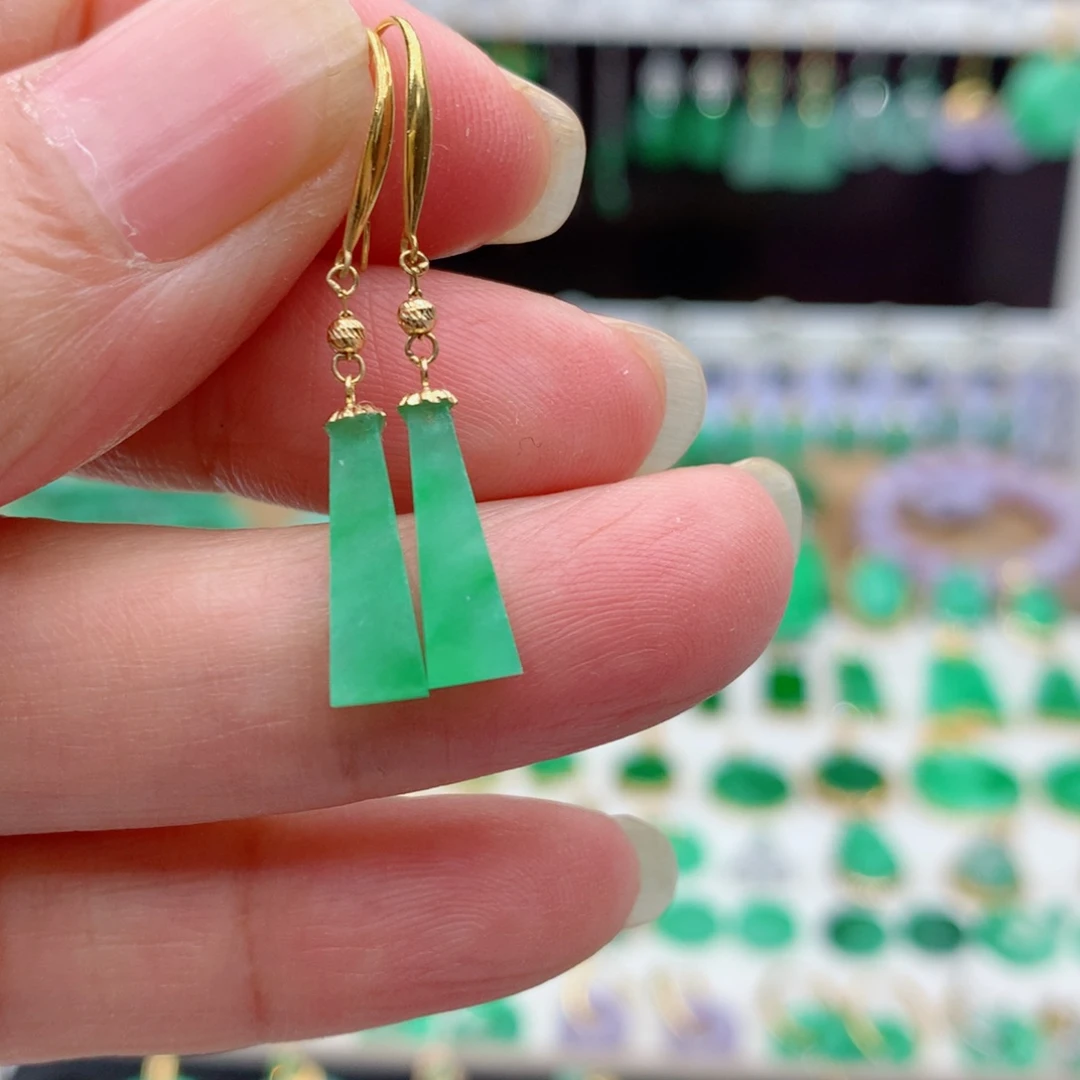 翡翠18K金镶嵌耳饰