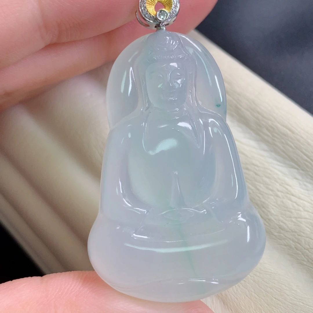 翡翠18K金镶嵌颈饰素衣