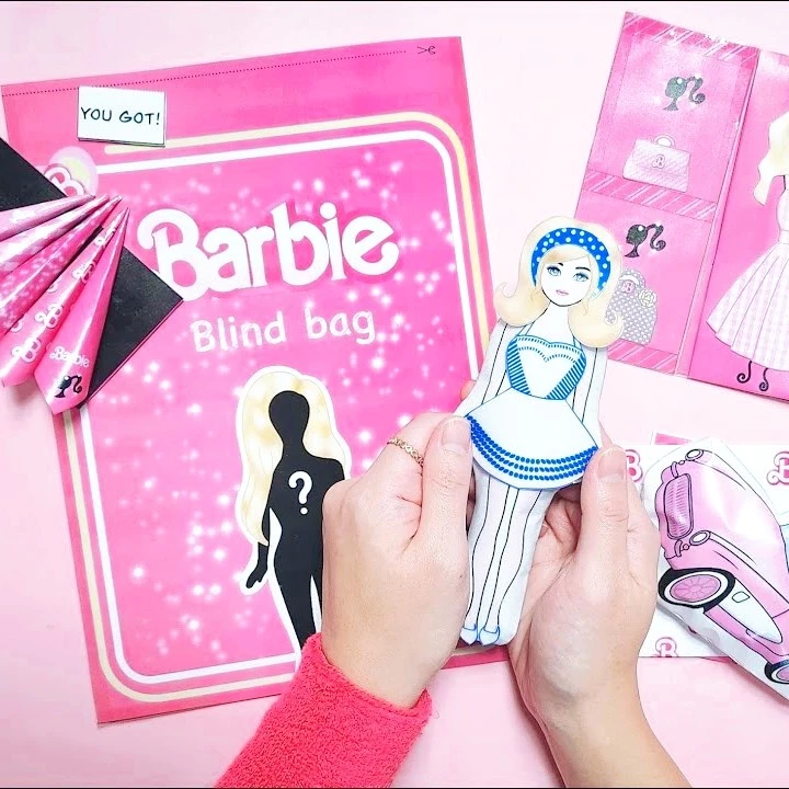 新款芭比娃娃盲袋女孩儿童益智手工diy玩具专注力解压换装安静书