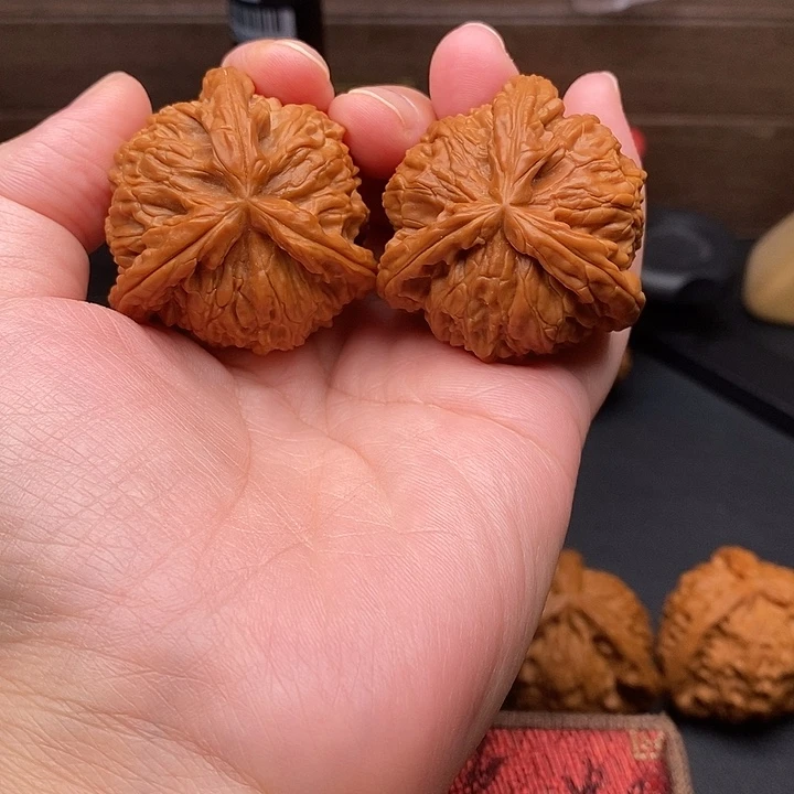 浪***浪把件文玩核桃白奔