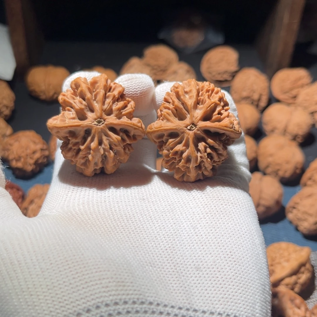 卅***核桃边38.8肚41秦闷核桃