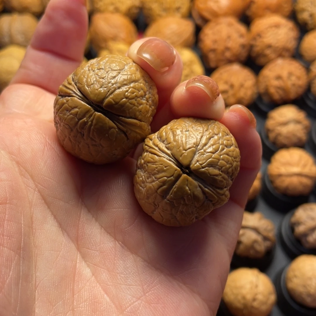 似***年文玩核桃把件核桃