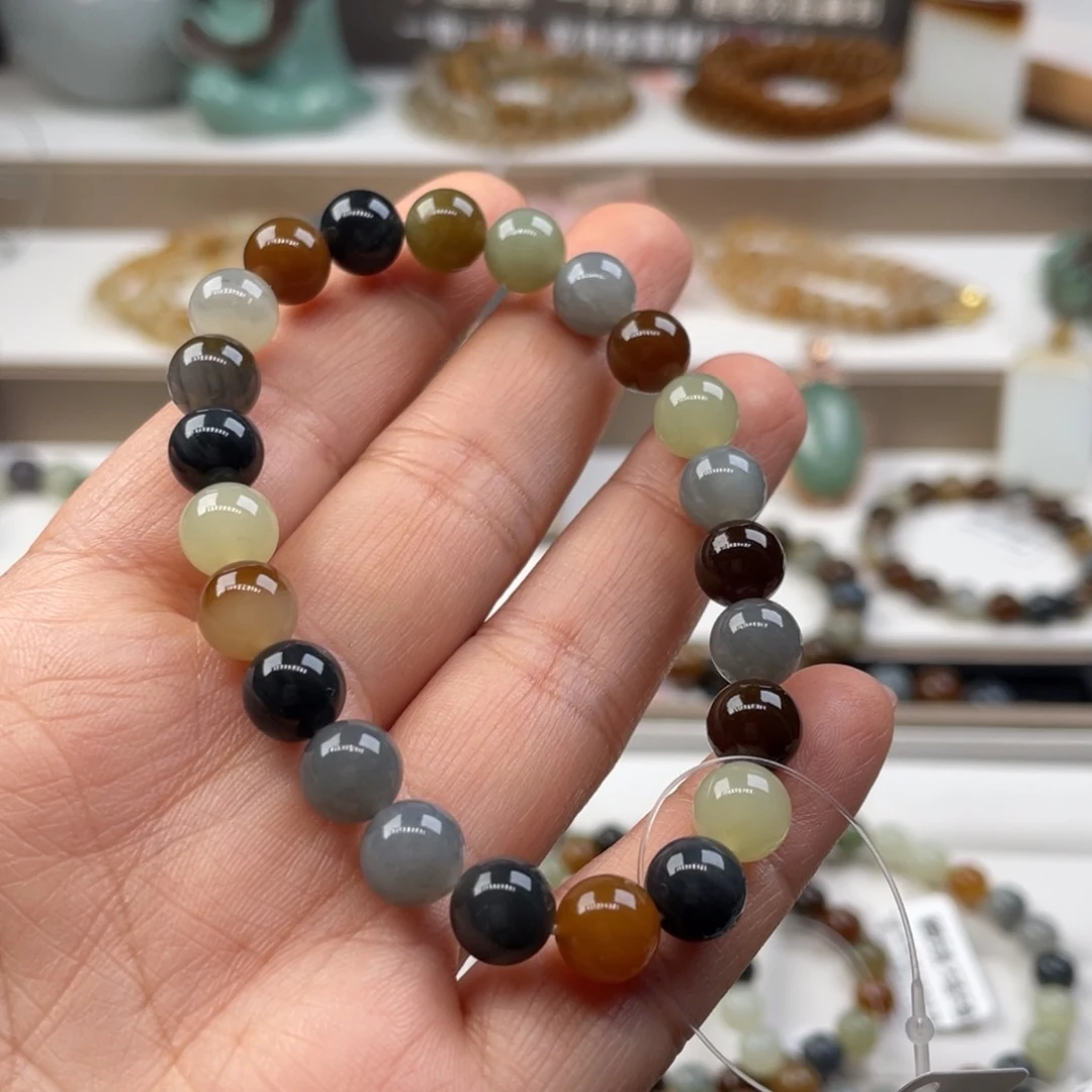 和田玉手串未镶嵌志*