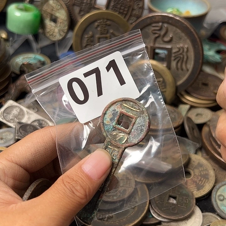 P***E铜复古文创工艺品