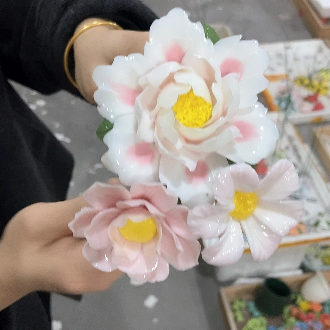 摆件陶瓷的设计风格