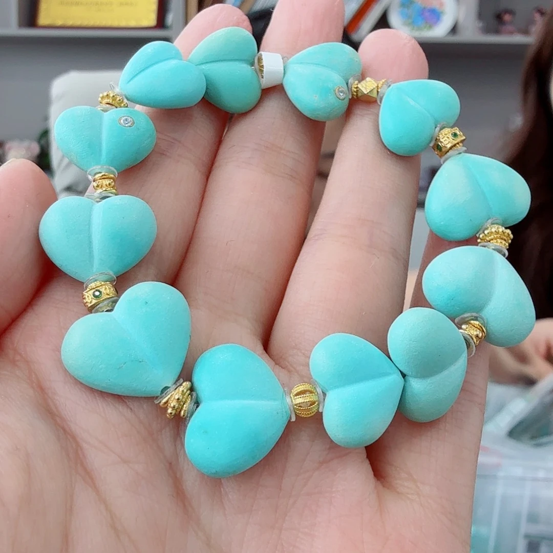 绿松石未镶嵌珠宝奇石