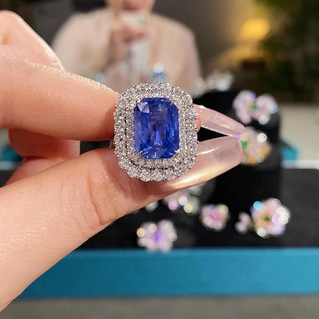 18K金镶嵌蓝宝石戒指8.06ct无烧矢车菊吉尔德两用款